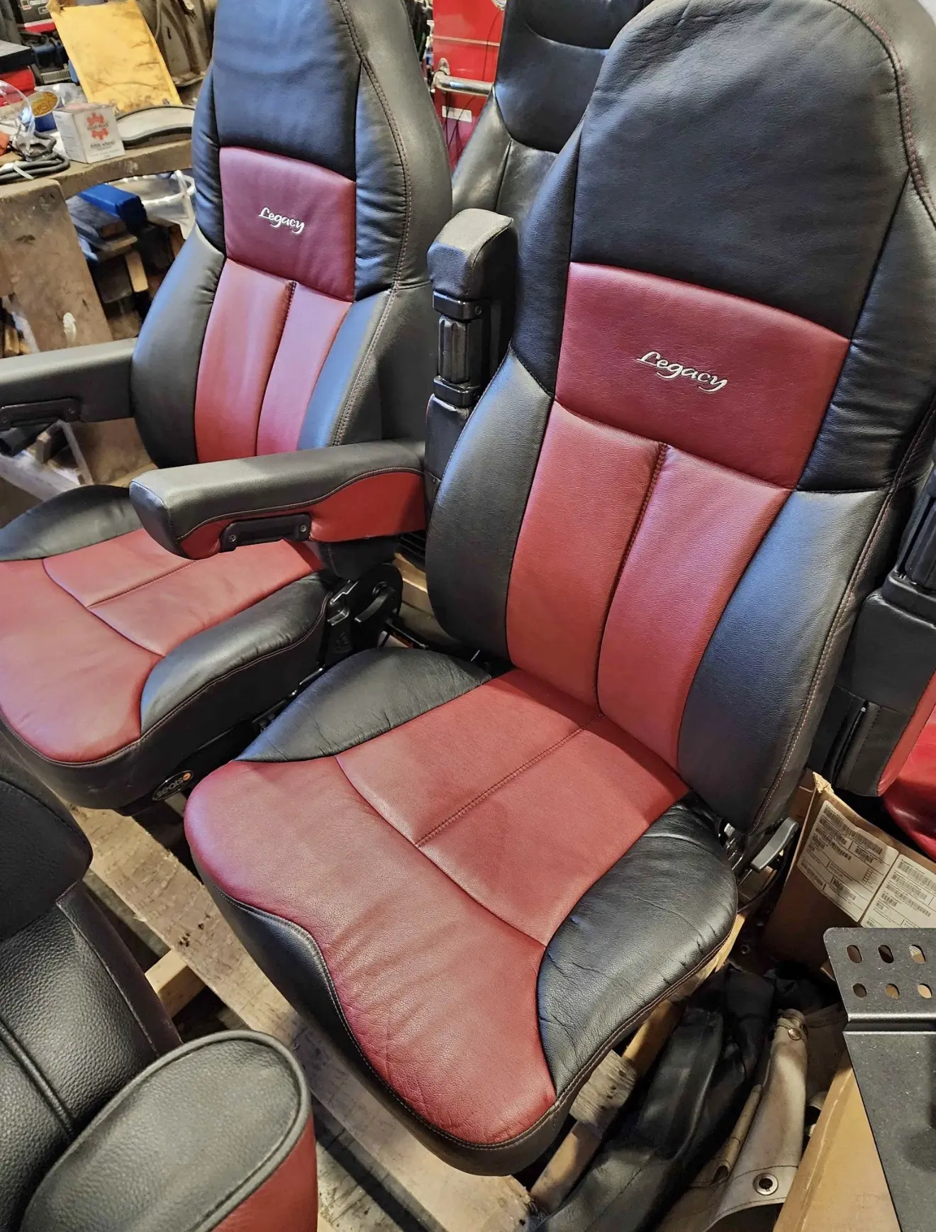 177340583690214.webp LEGACY SEAT - Image 1