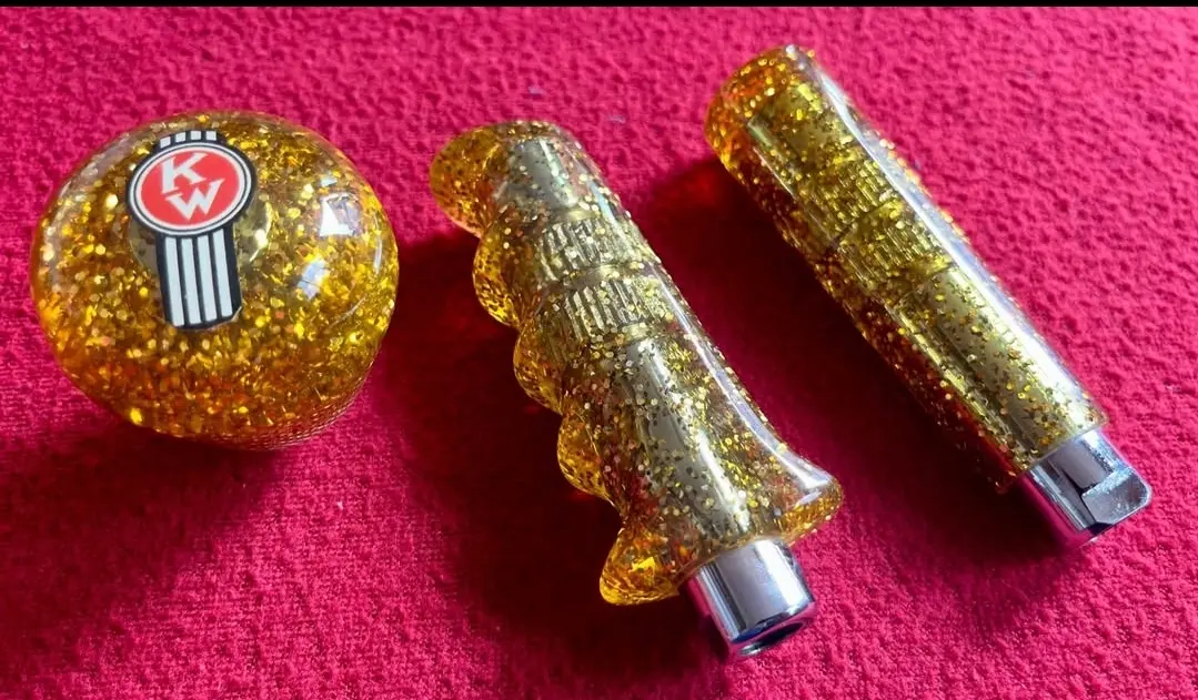 177347286693564.webp Vintage style pistol grip and cat handle shift knobs - Image 1
