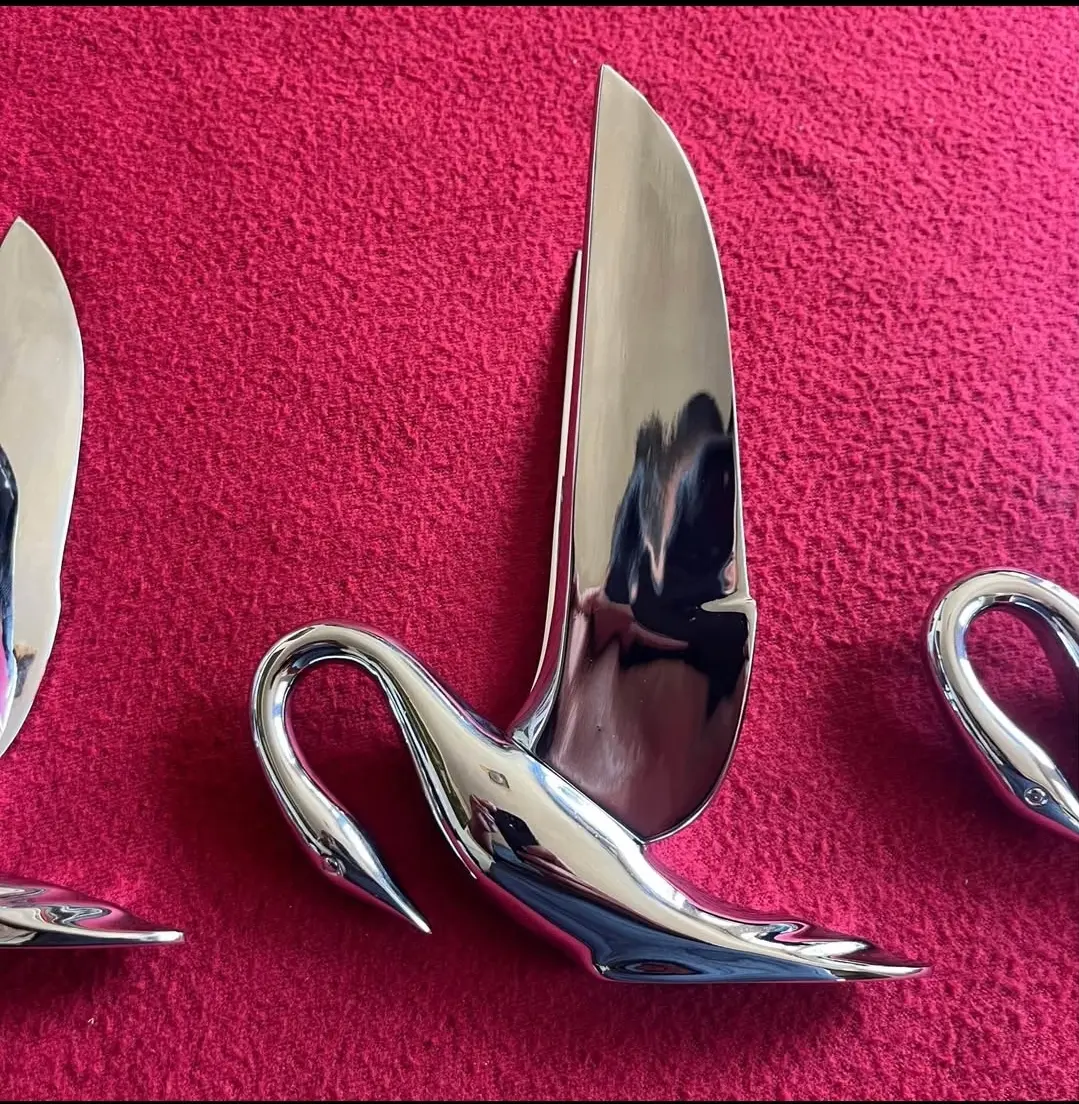 177347335593742.webp Original 1950s Packard swan hood ornaments. - Image 1