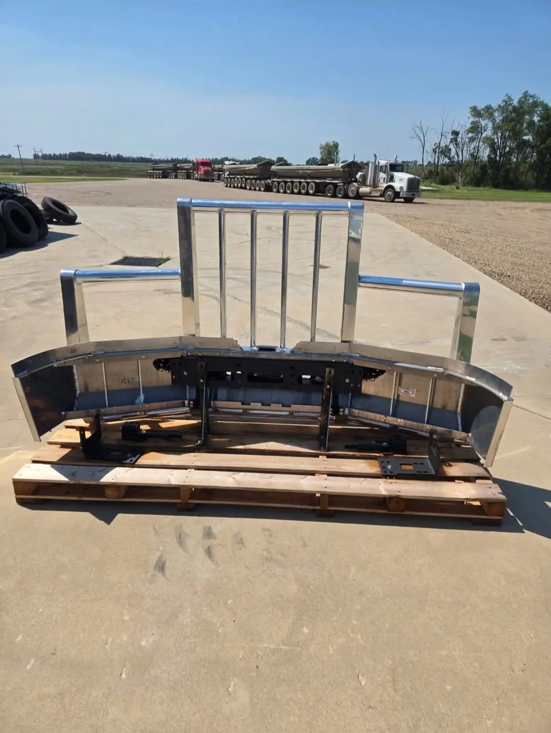 177359980898645.webp Herd Bumper for Peterbilt 386 - Image 1