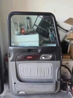 2020 Peterbilt 389 / 379 / 388 / 386 Doors – Left & Right - Image 5